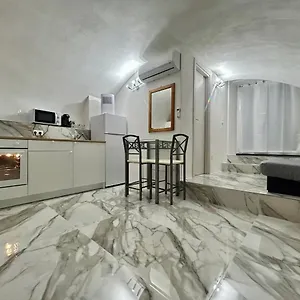 Cave House Menton