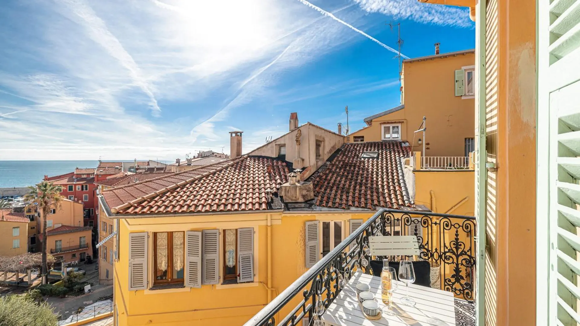 Le Brea, Elegant Appartement, Jolie Vue Mer Menton